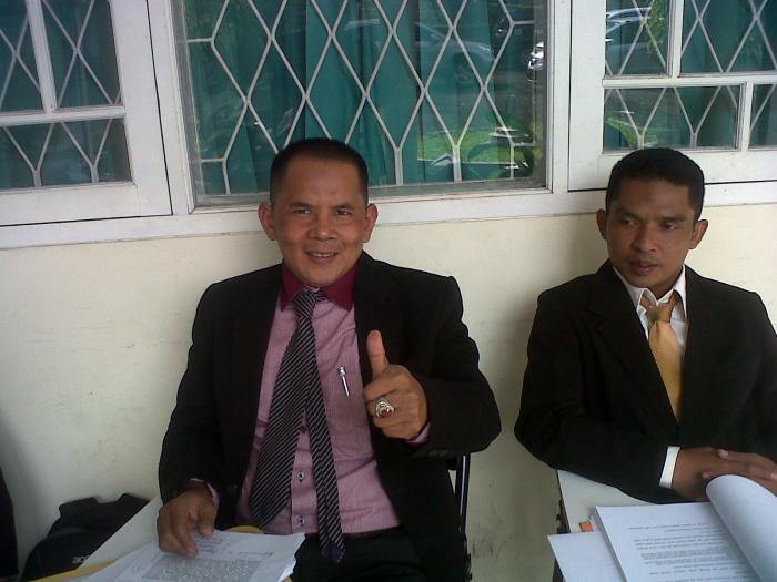 IMPLEMENTASI KEPEMIMPINAN TRANSFORMASIONAL PENGURUS YAYASAN DALAM MENINGKATKAN MUTU MADRASAH